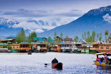 Chandigarh to Kashmir Taxi Service